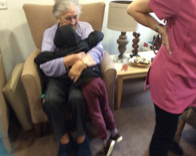 hugs-and-love-on-our-care-home-visit